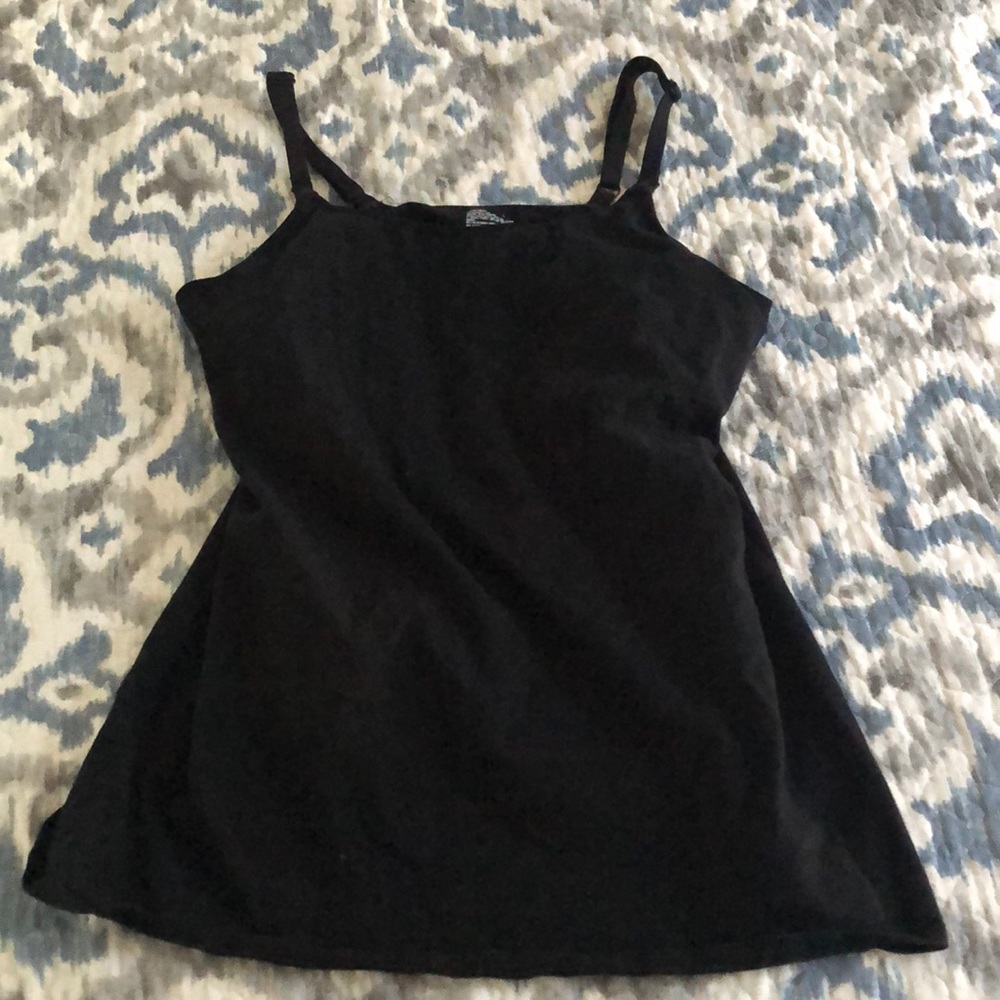Black nursing tank size large
